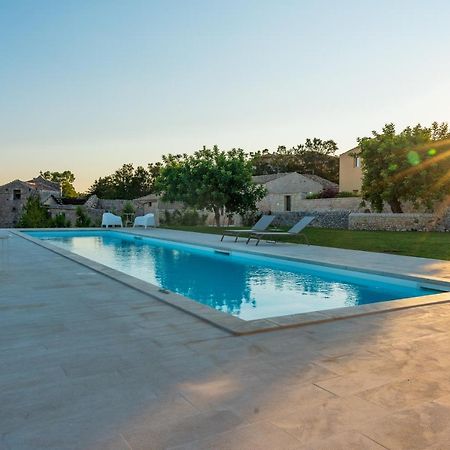 Baglio Cella - Appartamenti Per Vacanze Modica Eksteriør billede